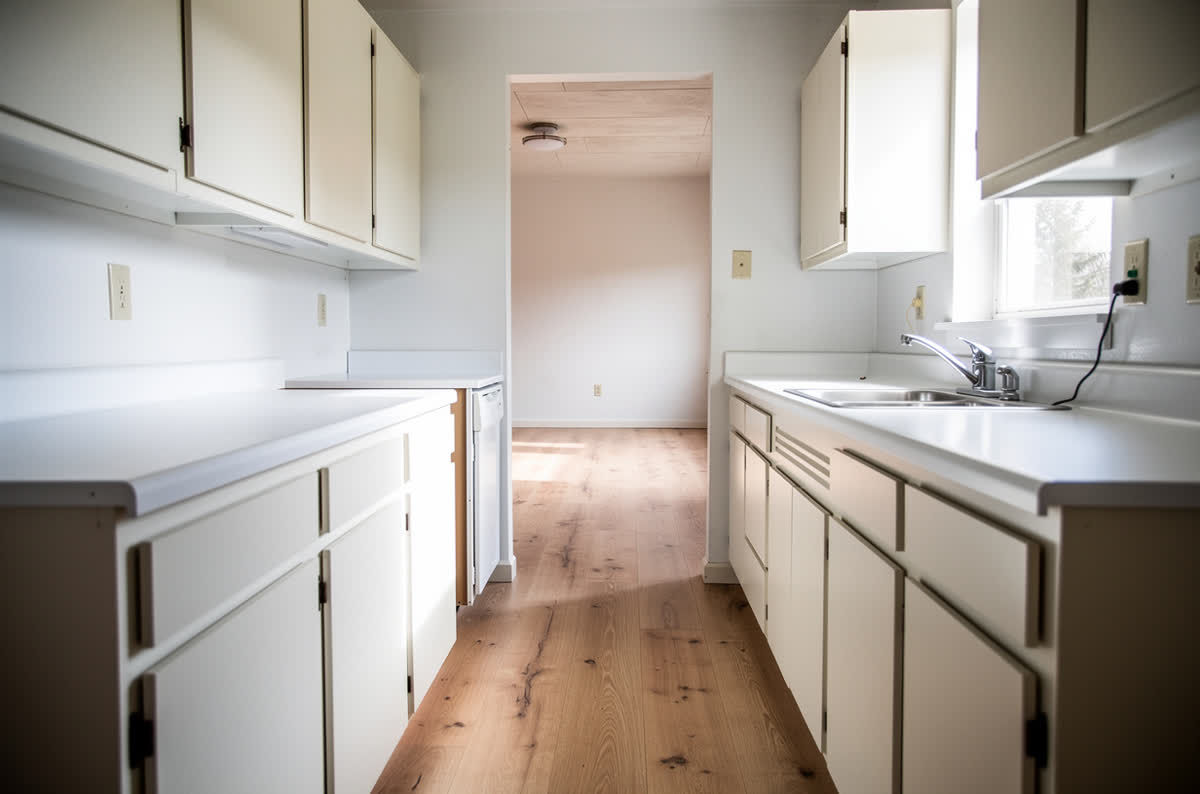 Dark Galley to Light Galley